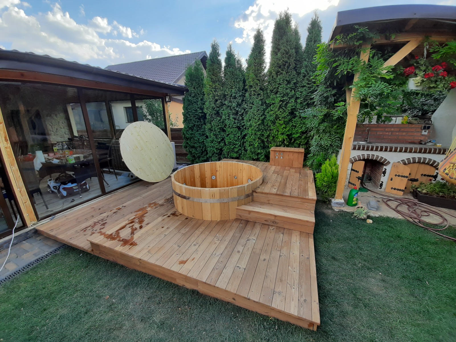 Proiect ciubăr, hot tub sau saună instalat de BSH Prodsalt — 93